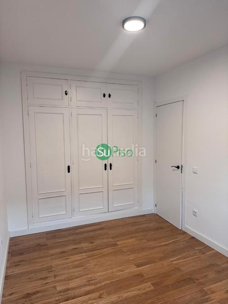 Foto d522457d-e65d-417a-940f-8947ae06434f. Casa adossada a calle de magallanes 10 a Yuncos