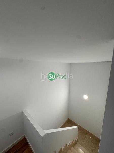 Foto e3c121af-c36d-4cd2-b02a-f76e36a221a9. Casa adossada a calle de magallanes 10 a Yuncos