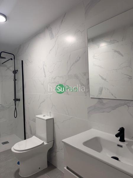 Foto efa26525-24bd-4575-951c-1106a6716a05. Casa adossada a calle de magallanes 10 a Yuncos