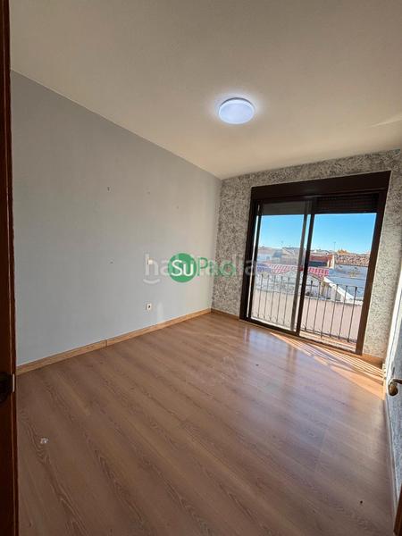 Foto 3b1e0f9b-c0d3-48d3-96a7-949320f4618b. Flat in calle jesús rojas 8 in Cedillo del Condado