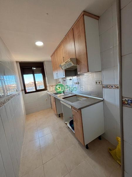 Foto 63e82c32-ff37-44f1-937d-e3722e3ea636. Flat in calle jesús rojas 8 in Cedillo del Condado