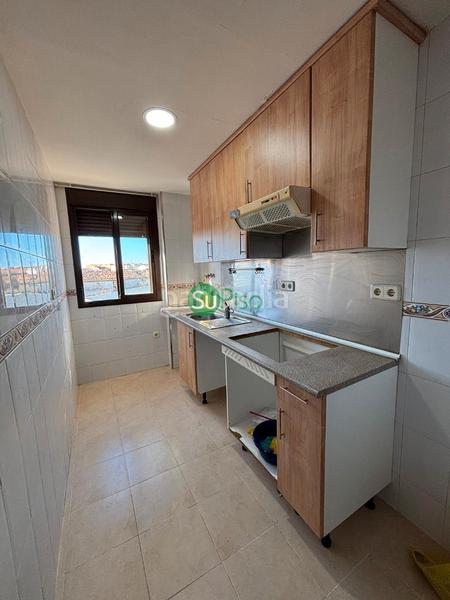 Foto 836fcd36-df20-4194-8305-8d7cfa5af3b8. Flat in calle jesús rojas 8 in Cedillo del Condado