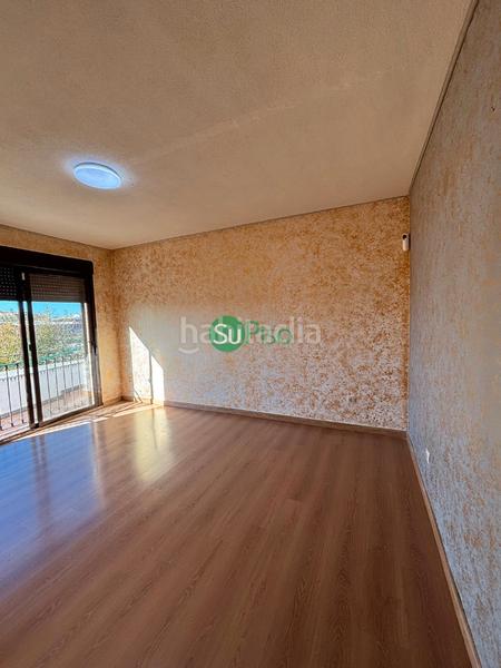 Foto e820a766-bca4-4d76-977d-8cfcd6359841. Flat in calle jesús rojas 8 in Cedillo del Condado