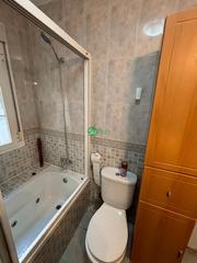 Miete Etagenwohnung in Avenida rufino rubio 10