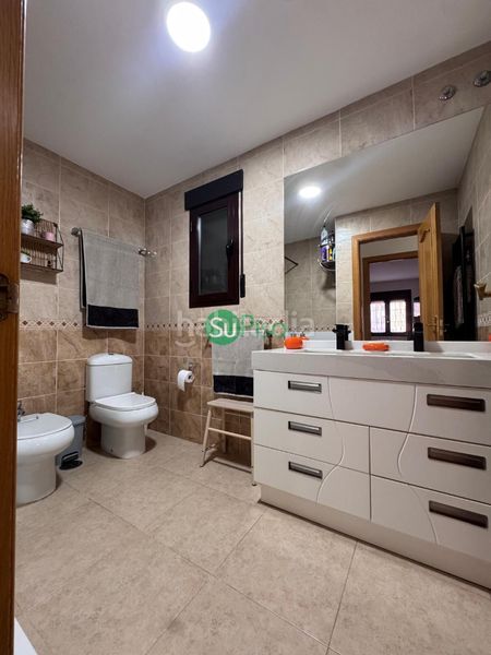 Foto 32189fe1-a7cf-40ca-a759-a7213fe2fa20. Pis amb calefacció aparcament a Cedillo del Condado