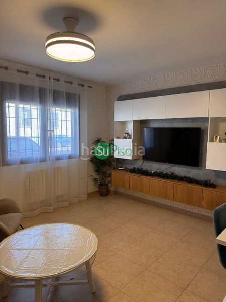 Foto 49171040-e2a0-4e5a-ac63-5783e9c7b715. Pis amb calefacció aparcament a Cedillo del Condado