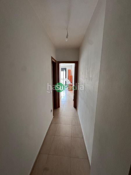 Foto a7935a70-b516-4b80-bb66-af01a40bcdff. Pis a calle la bodega 5 a Magán