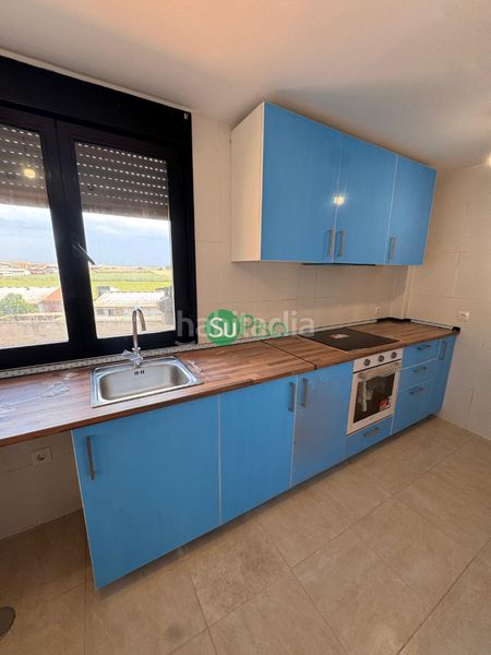 Foto bbb5c687-f617-45b8-a1cb-205545778d95. Dúplex a calle la bodega 5 a Magán