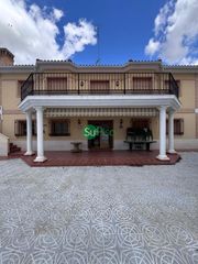 Chalet in Calle laurel 30
