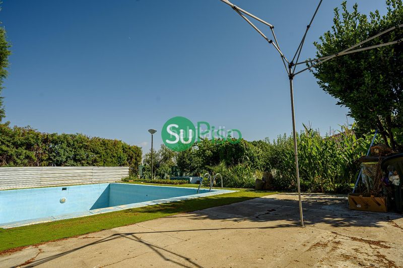 Foto 22be863f-dffe-4f48-a4d4-885477b14e6e. Xalet amb calefacció aparcament piscina a Parque Manuel de Vega-Carretera de Ugena Illescas