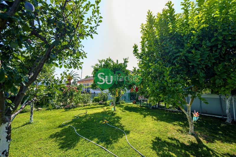 Foto fcbdf2ed-eb6d-45ef-9e05-4cf5df94e6d5. Xalet amb calefacció aparcament piscina a Parque Manuel de Vega-Carretera de Ugena Illescas
