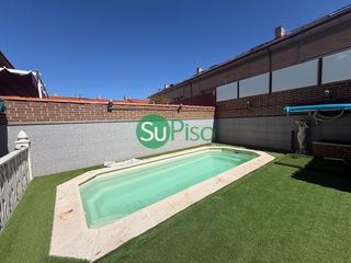 Chalet in Calle arenal 5