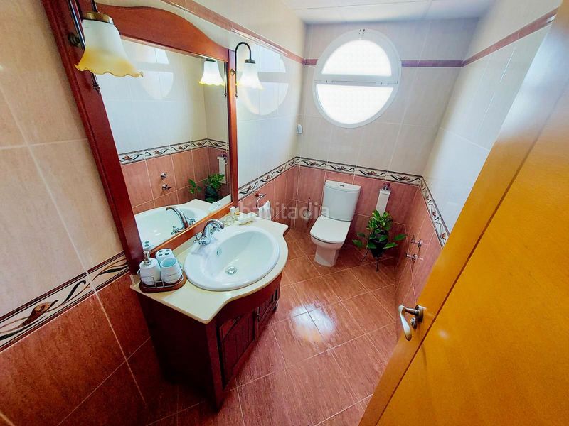 Foto 084f19a6-5f7d-4351-b287-9235a69d4a12. Casa aparellada amb aparcament a Calasparra