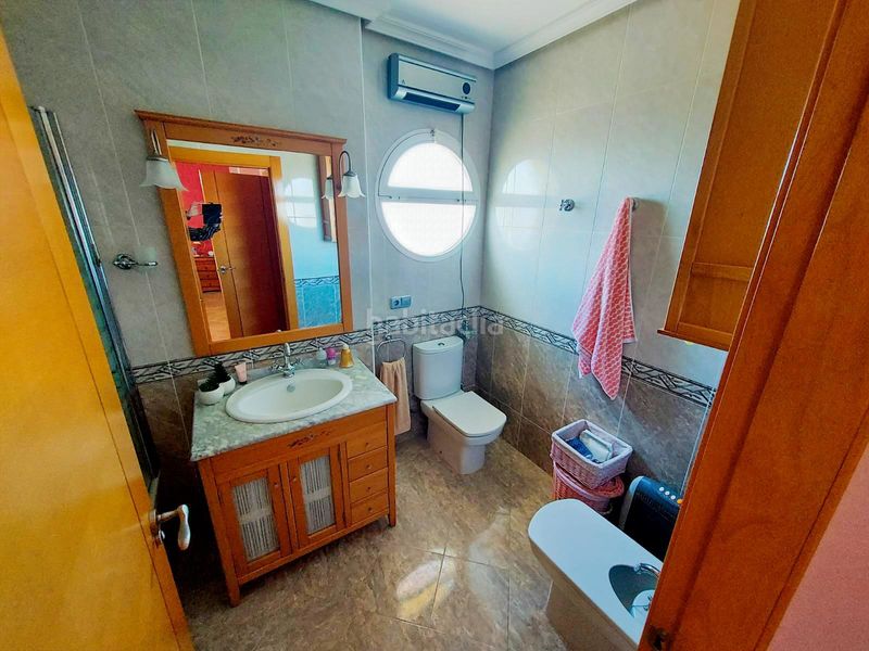 Foto 14c4daba-b2f5-4bd6-8e00-bca317e9c177. Casa aparellada amb aparcament a Calasparra