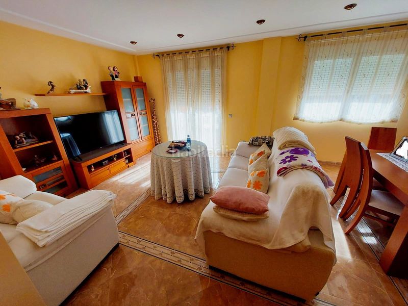 Foto 6f83ae59-1d36-4f9a-9f96-e833c750456d. Casa aparellada amb aparcament a Calasparra