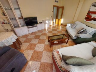 Pis a Calasparra. Gran oportunidad de piso en muy buena zona
