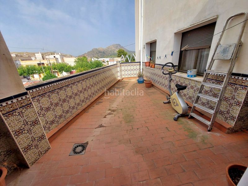 Foto d69b4069-739b-41a2-a12a-67d1bca144e8. Pis amb xemeneia a Calasparra
