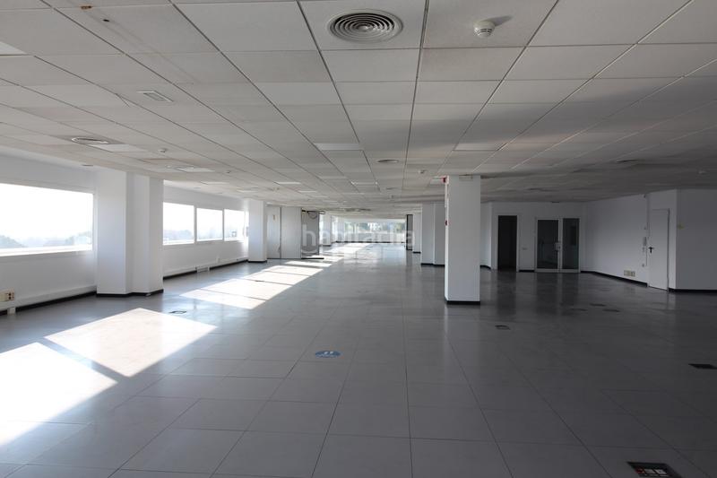 Foto 6dc4c607-b22d-4e5f-81d4-841df2f0afb5. Rent office space with parking in Volpelleres Sant Cugat del Vallès