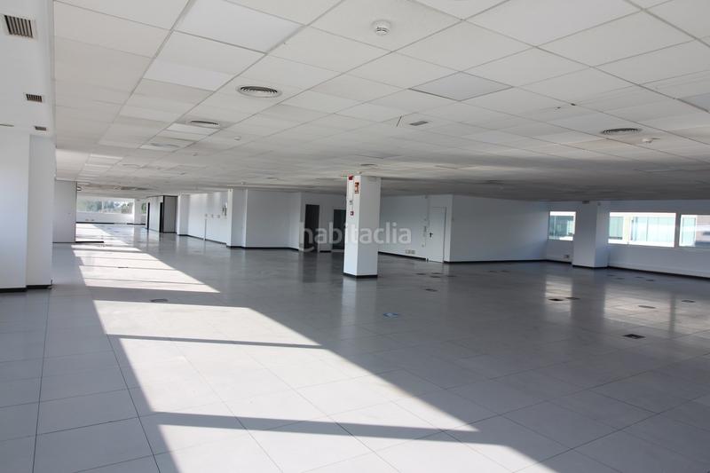 Foto d4fcaad6-40c2-494e-be5d-5fa50ee4c1ba. Rent office space with parking in Volpelleres Sant Cugat del Vallès