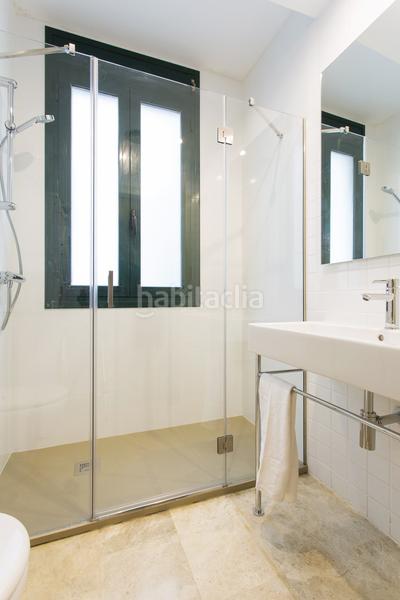 Foto dd68e61a-204b-4490-b65a-7f4c2dd5fc5c. Rent flat with heating in Gòtic Barcelona