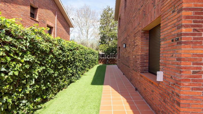 Foto 03a95404-4ccb-466b-a43f-58924d76fb77. Lloguer casa amb calefacció aparcament piscina a Sant Cugat del Vallès