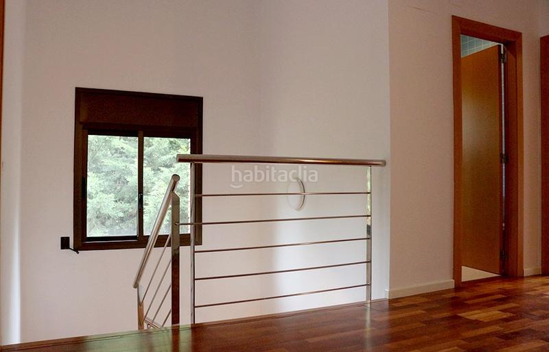 Foto e9351b48-cb26-406a-aaa9-3e30b8a34792. Lloguer casa amb calefacció aparcament piscina a Sant Cugat del Vallès