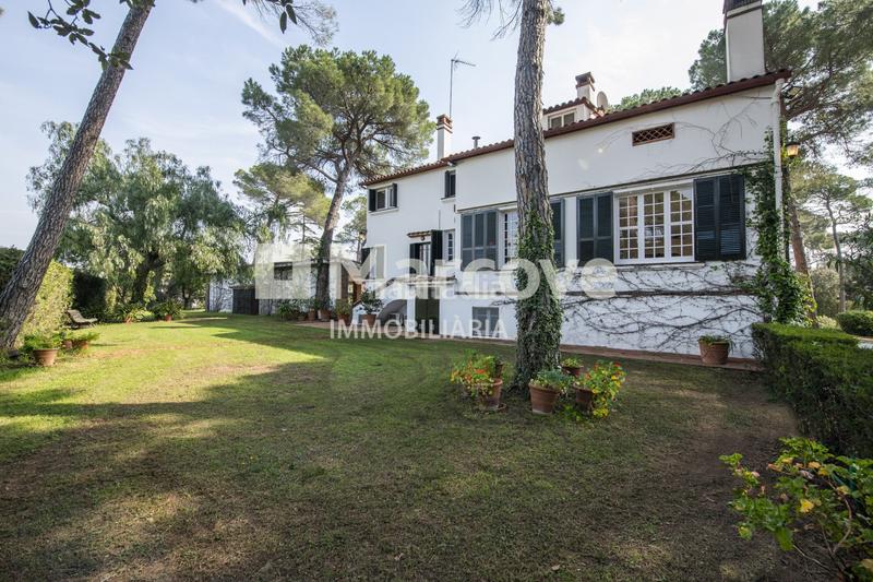 Foto 8e9cda10-6be2-4790-ae17-01040e3b5494. Casa con riscaldamento parcheggio piscina in Valldoreix Sant Cugat del Vallès