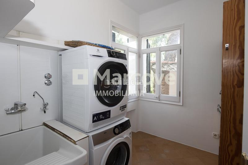 Foto f68d7c50-40e9-4115-a21c-1fcd9312fb2d. Casa con riscaldamento parcheggio piscina in Valldoreix Sant Cugat del Vallès