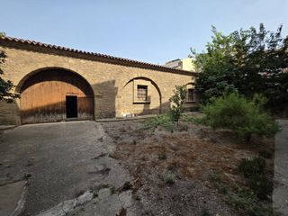 Bâtiment à usage industriel à Carretera de Vic - Remei. Nave singular de 523 m con patio privado frente al futuro campus