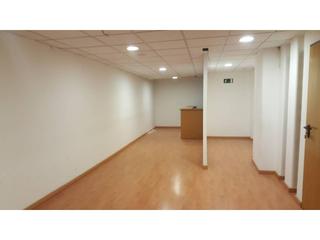 Rent Office space in Barri Antic. Manresa -z. paseo. de alquiler el centro de manresa en un edific