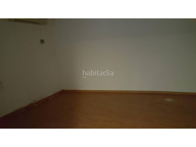 Foto 5ac82c82-8dc0-4dfa-a34d-36d41fe0963e. Location bureau avec chauffage dans Barri Antic Manresa