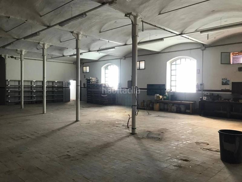 Foto 51732dbd-885e-4bd8-b2d9-805e1a64861d. Fabrikhalle in Navàs