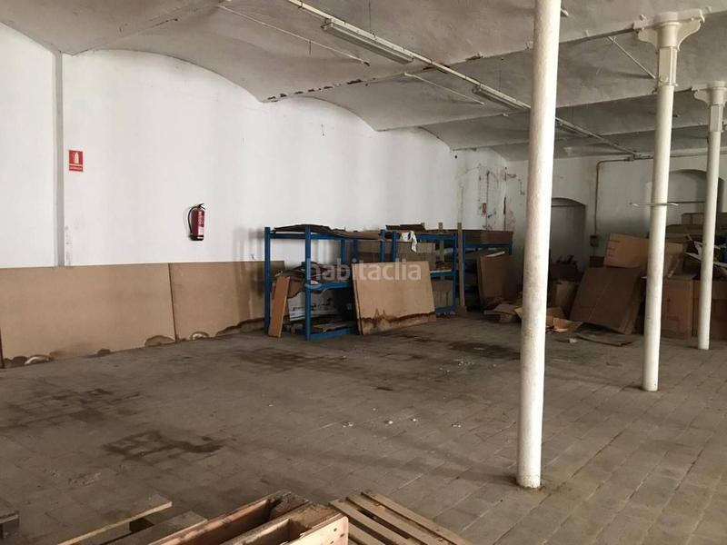 Foto 8f52c76f-20bd-414b-bc36-fc86f034aa91. Fabrikhalle in Navàs