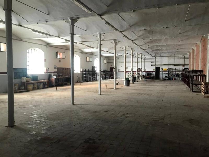 Foto c686b00b-71fd-4a48-9772-83de782c6477. Fabrikhalle in Navàs