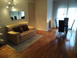 Location Appartement à Centre - Passeig i Rodalies. Piso en alquiler en passeig