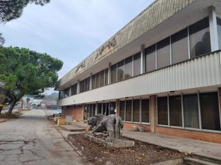 Bâtiment à usage industriel  Manresa. Nave en venta en polígono industrial la fábrica
