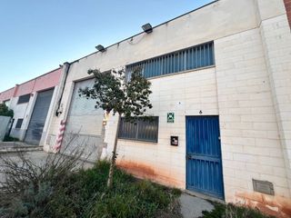 Location Bâtiment à usage industriel  Calle pica d´estats. Nave en alquiler en el polígono sant isidre de sant fruitós
