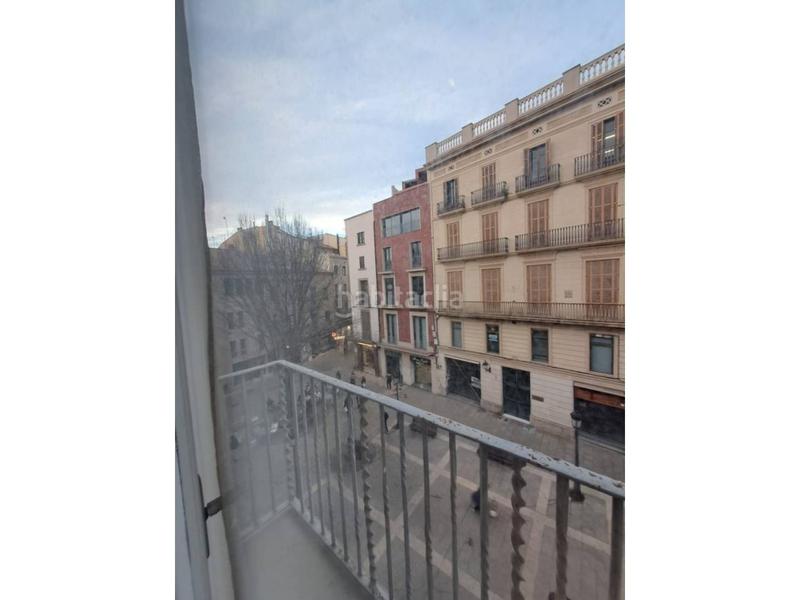 Foto a15f23b3-7b0d-4483-9068-869bf23a83c1. Dúplex fantástico dúplex en venta en el centro histórico en Manresa