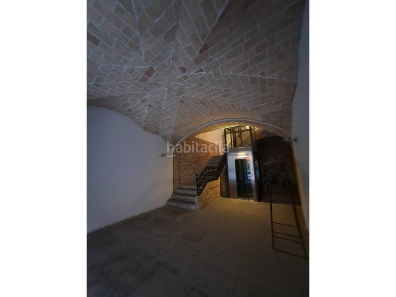 Foto d60dd0f8-b8be-4b0a-b001-ef5f5552f8eb. Dúplex fantástico dúplex en venta en el centro histórico en Manresa