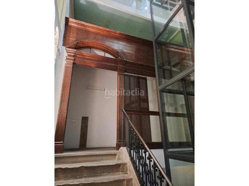 Foto fc556dc9-8cc4-4cde-880c-31f08b454346. Dúplex fantástico dúplex en venta en el centro histórico en Manresa