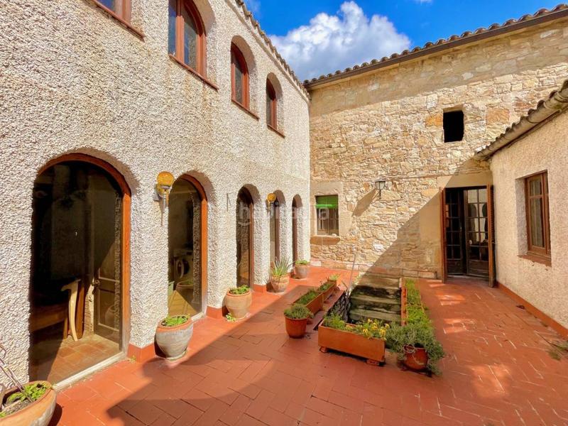 Foto cfeec47e-1466-4bf4-b36f-451c34c6db4a. Bauernhof mit heizung parking in Castellgalí