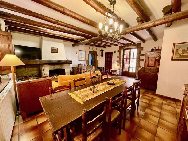 Foto f6f83700-00a3-472a-8cbd-f2d45ec800b3. Bauernhof mit heizung parking in Castellgalí