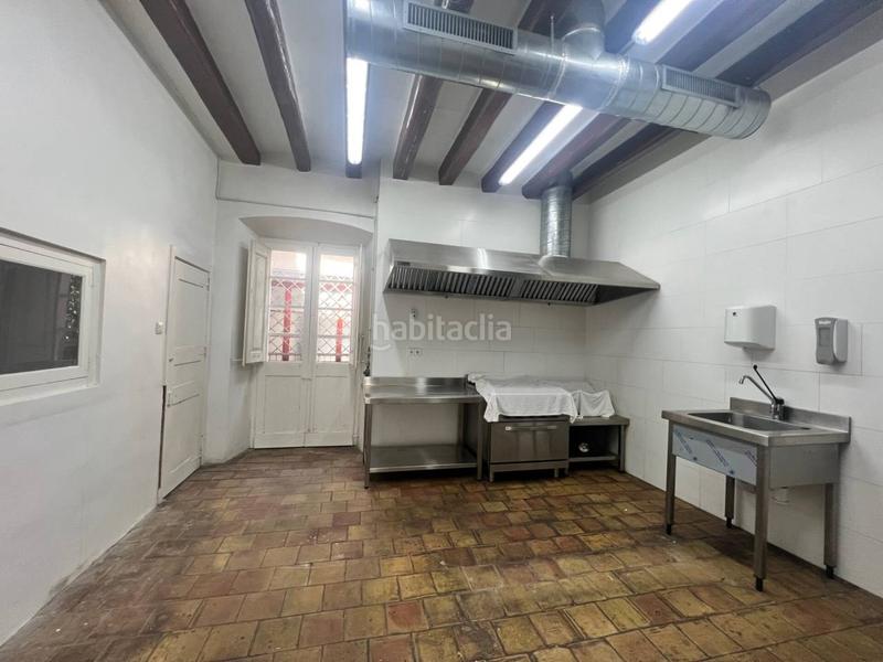 Foto 832c27e5-ec38-4254-9511-2a7620fdb865. Location local commercial dans Sallent