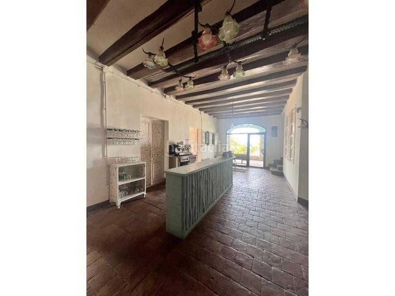 Foto b9200ca9-9905-43de-8743-adea2e7b71d4. Location local commercial dans Sallent