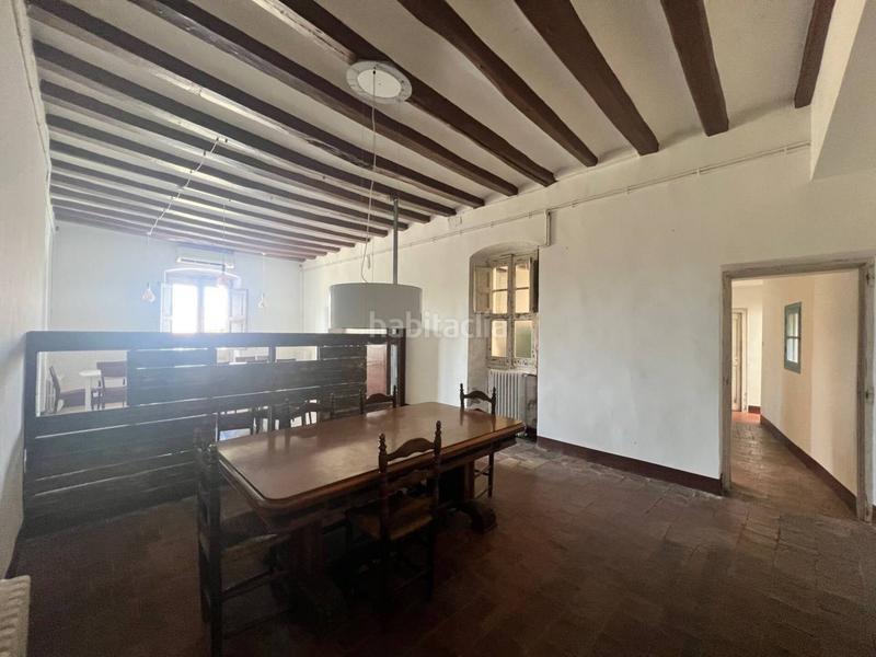 Foto c589b5c9-7eb8-4e44-8c31-b6934fcff8f7. Location local commercial dans Sallent