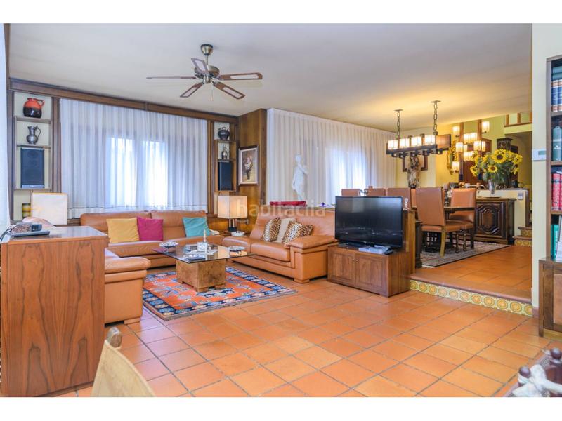 Foto 17a9575d-d5f9-4ff3-90e2-d5bd3c825e46. Chalet mit heizung parking pool in Sant Vicenç de Castellet