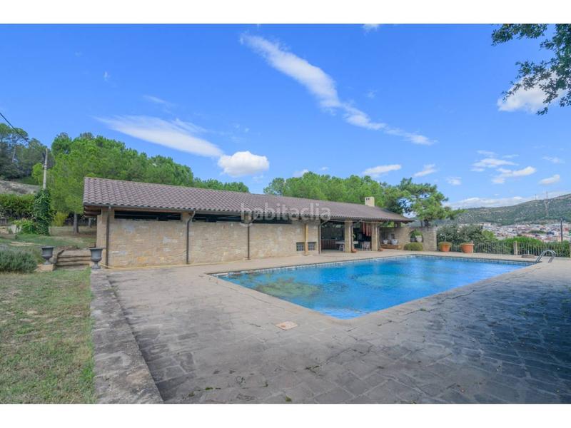 Foto 33b61ede-d16f-4ee6-86f0-7f886f17f7e3. Chalet mit heizung parking pool in Sant Vicenç de Castellet