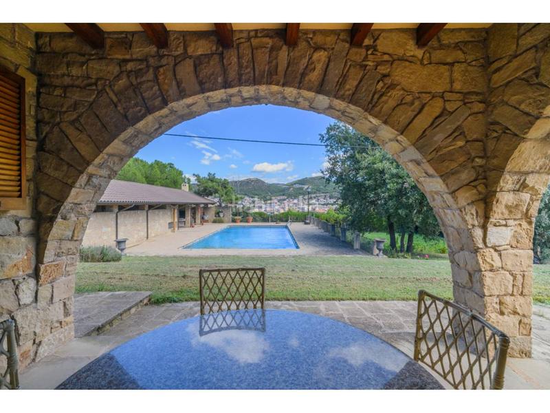 Foto 691ac54d-4423-4bca-ab40-053f6efea91a. Chalet mit heizung parking pool in Sant Vicenç de Castellet