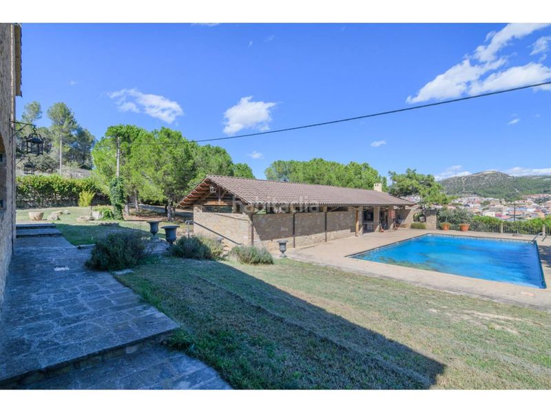 Foto 804c9ee8-e400-47b5-b6af-b677d6203cca. Xalet amb calefacció aparcament piscina a Sant Vicenç de Castellet