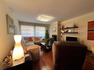 Pis a Centre - Passeig i Rodalies. Increíble piso de 4 habitaciones en venta en la promoción europa